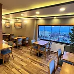 Marmara Place Old Otel İstanbul