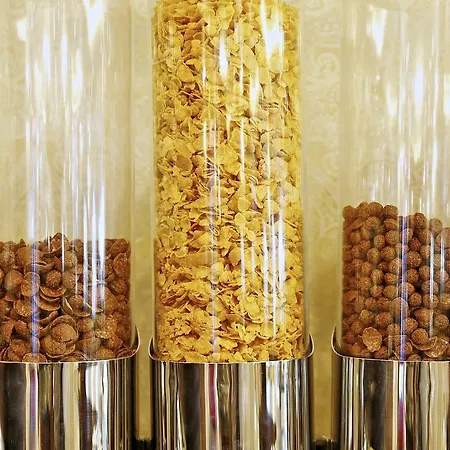 Marmara Place Old Hotel 4*