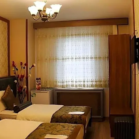 Marmara Place Old Hotel 3*