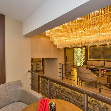 Marmara Place Old Otel 4*