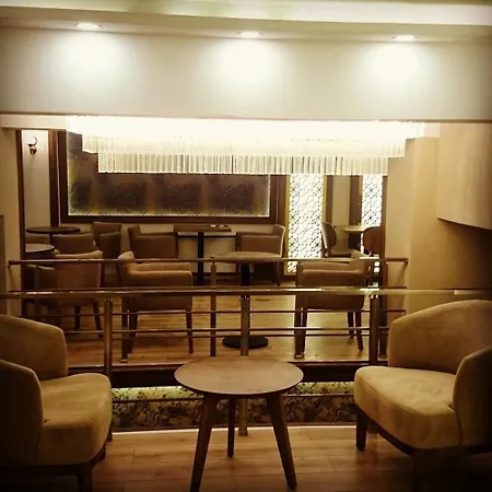 Otel Marmara Place Old 4*
