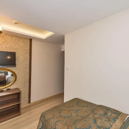 Marmara Place Old 3*