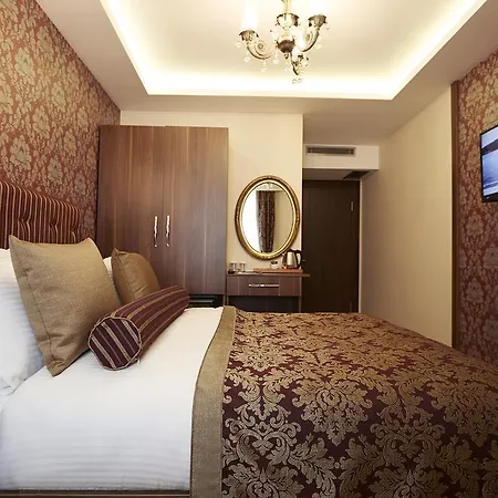 Hotel Marmara Place Old